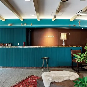 Hotel Toms, Tōkyō